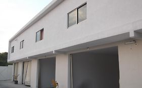 Motel Del Rey  3*